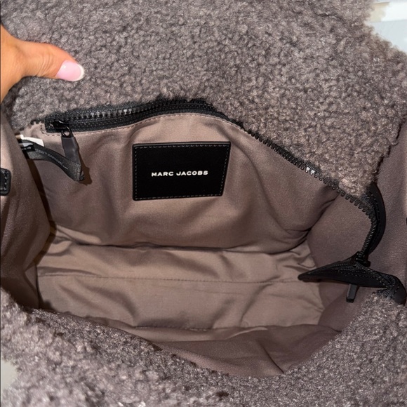 Marc Jacobs Small Teddy Tote - Picture 3 of 4